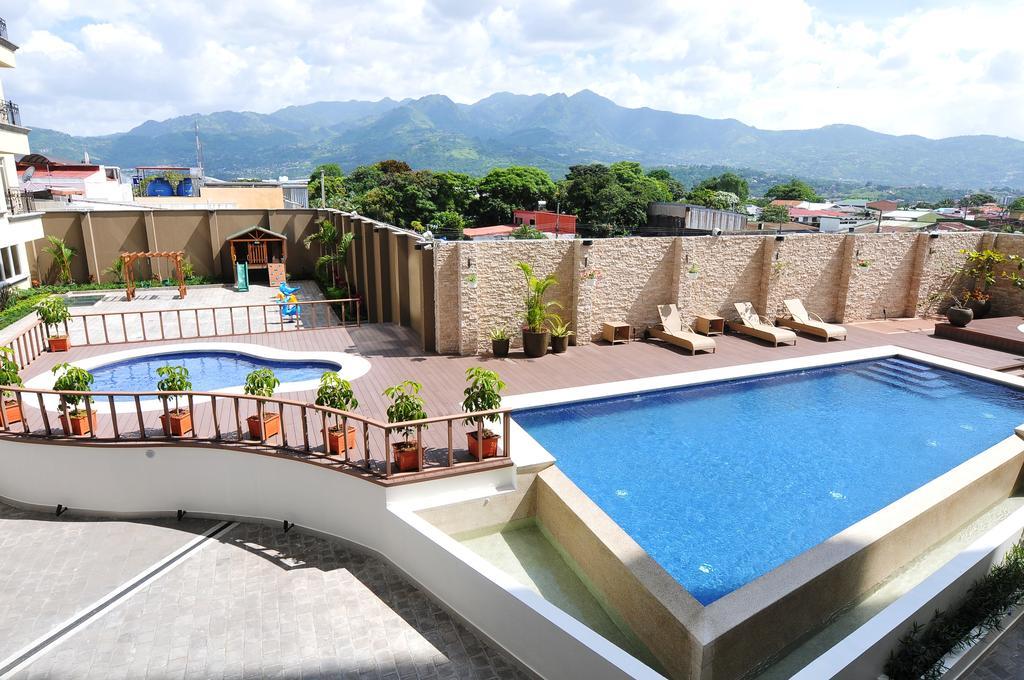 Torres Del Lago Suites And Apartments Сан-Хосе Экстерьер фото
