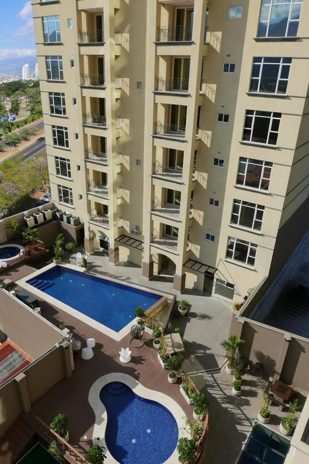 Torres Del Lago Suites And Apartments Сан-Хосе Экстерьер фото