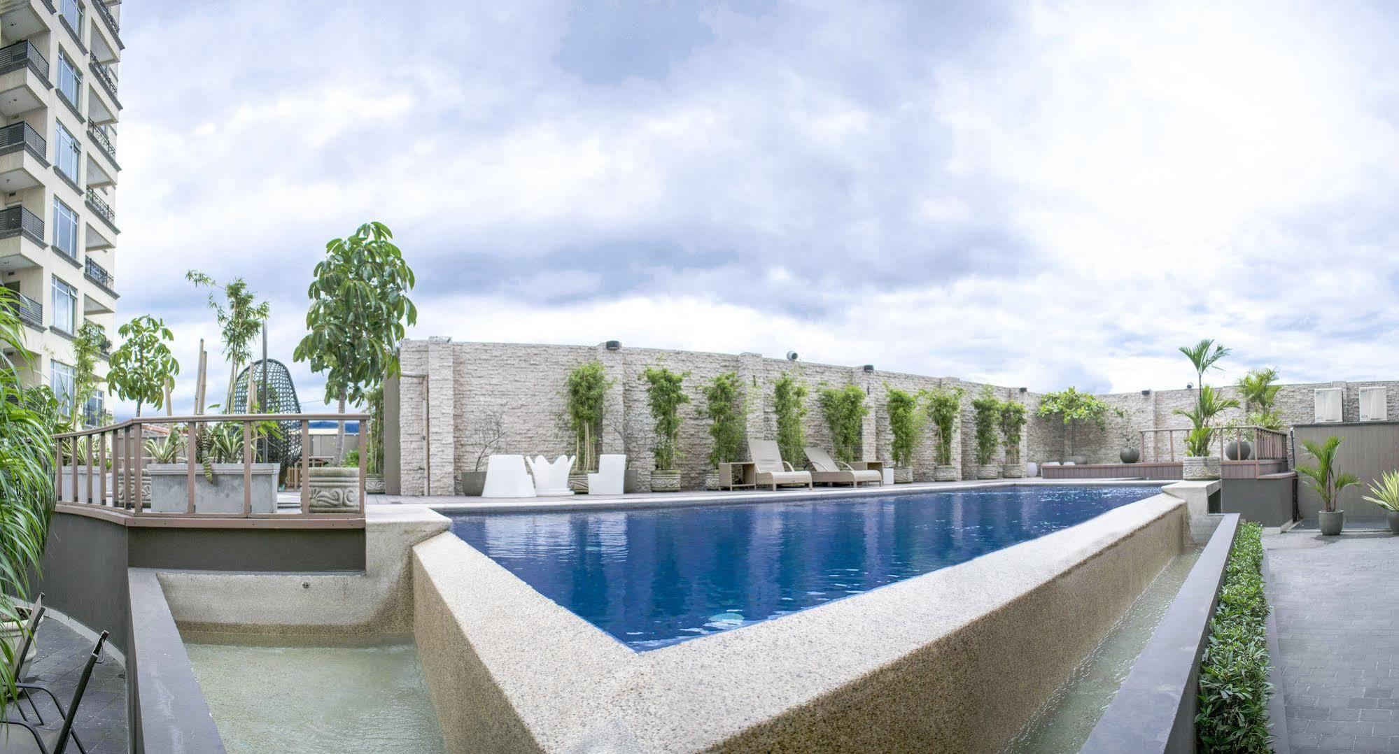 Torres Del Lago Suites And Apartments Сан-Хосе Экстерьер фото